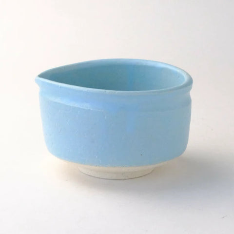 Spouted Matcha Bowl (Made in Japan)