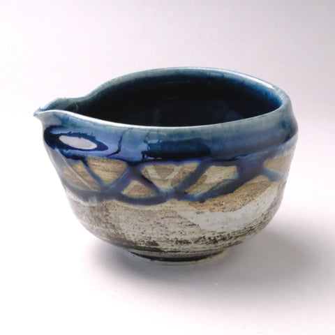 Ai-nagashi Katakuchi Matcha Bowl (Spouted)