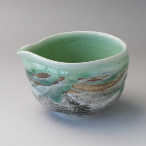 Green Nagashi Katakuchi Matcha Bowl (Spouted)